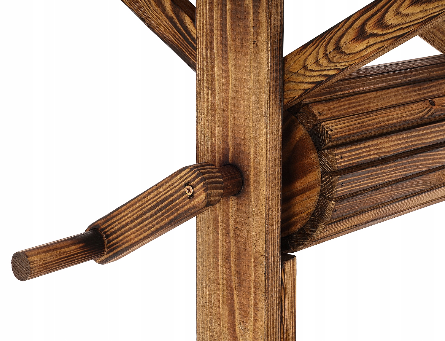 drevena-opalena-zahradna-studna-detail-klucky-na-cerpadlo-110cm